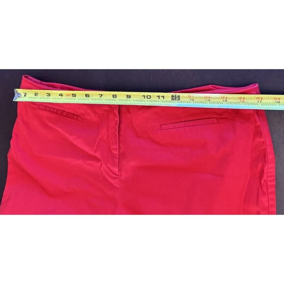 Requirements Red Cuffed Capri Pants Size 10 - Picture 9 of 9